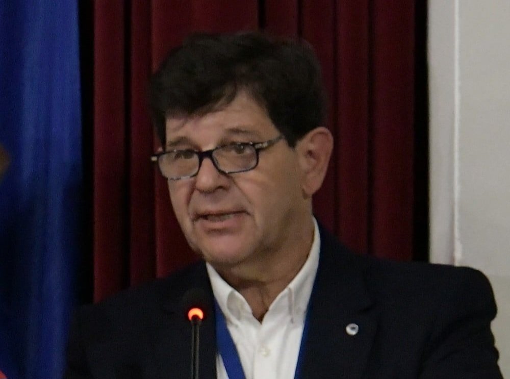 09860278-e41c-4903-bedd-9d3f1a37c843